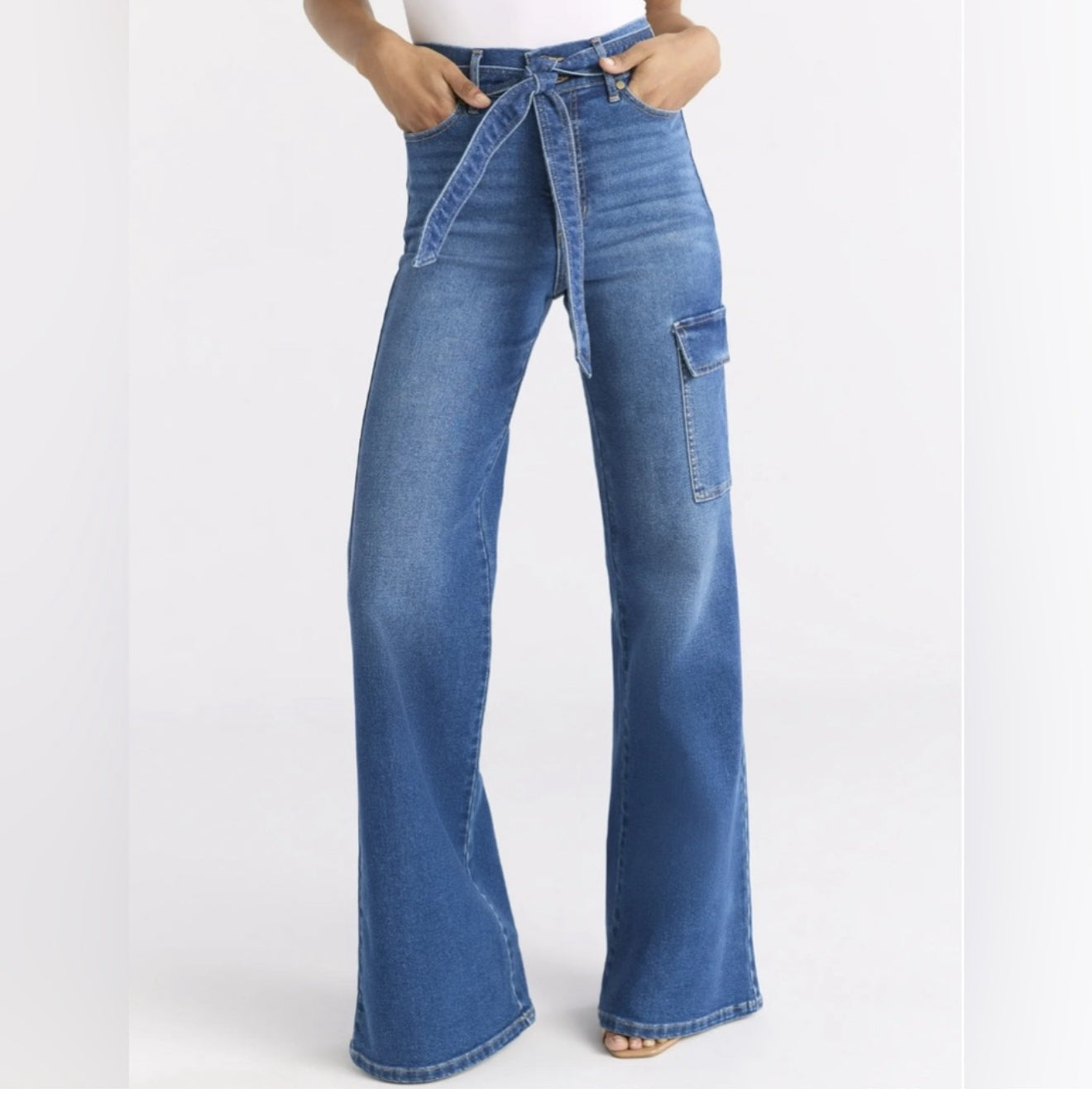 SofiabySofiaVergara Margot High-Rise Wide-Leg Cargo Jeans with Belt size: 18