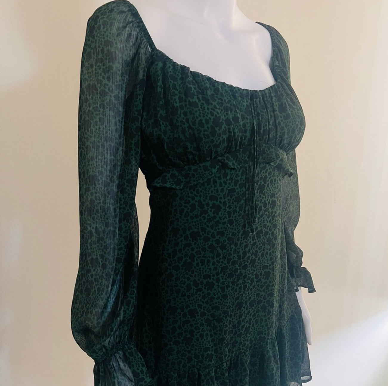 TRIXXI  Nadeen Long Sleeve Puff Mini Dress