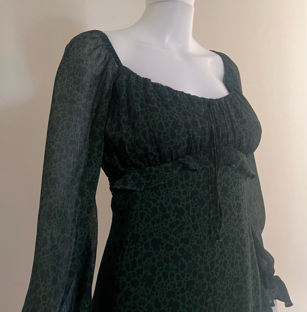 TRIXXI  Nadeen Long Sleeve Puff Mini Dress