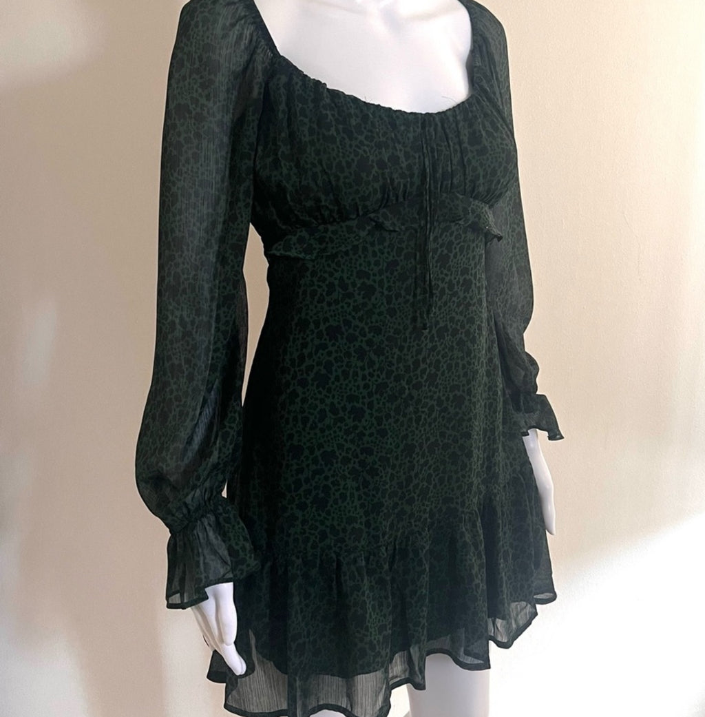 TRIXXI  Nadeen Long Sleeve Puff Mini Dress