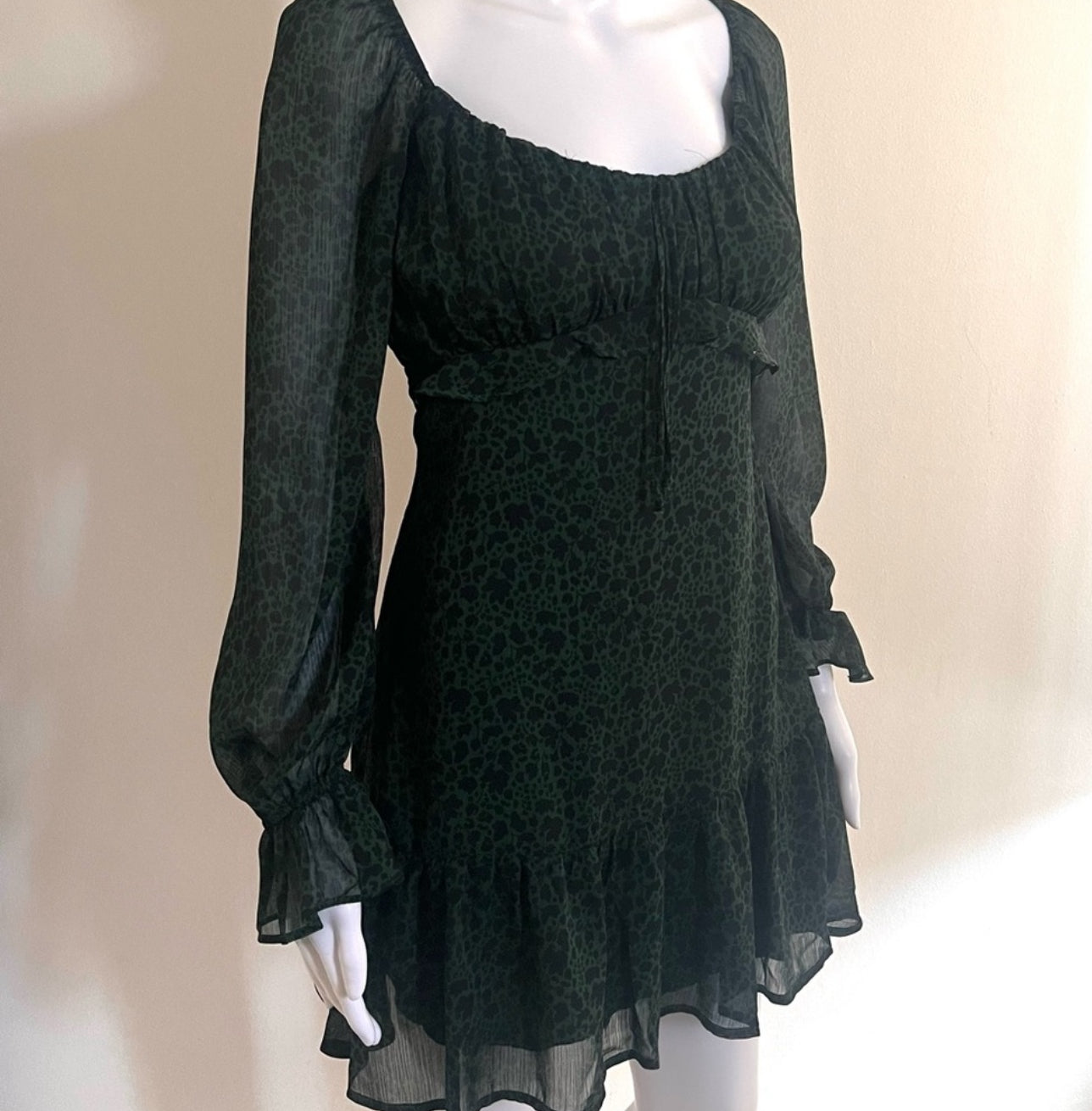 TRIXXI  Nadeen Long Sleeve Puff Mini Dress
