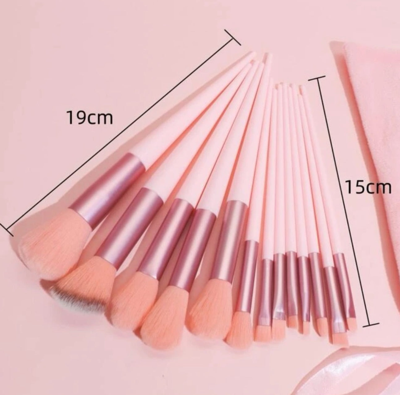 13-Piece Pink Makeup Brushes Set with Easy-to-Use